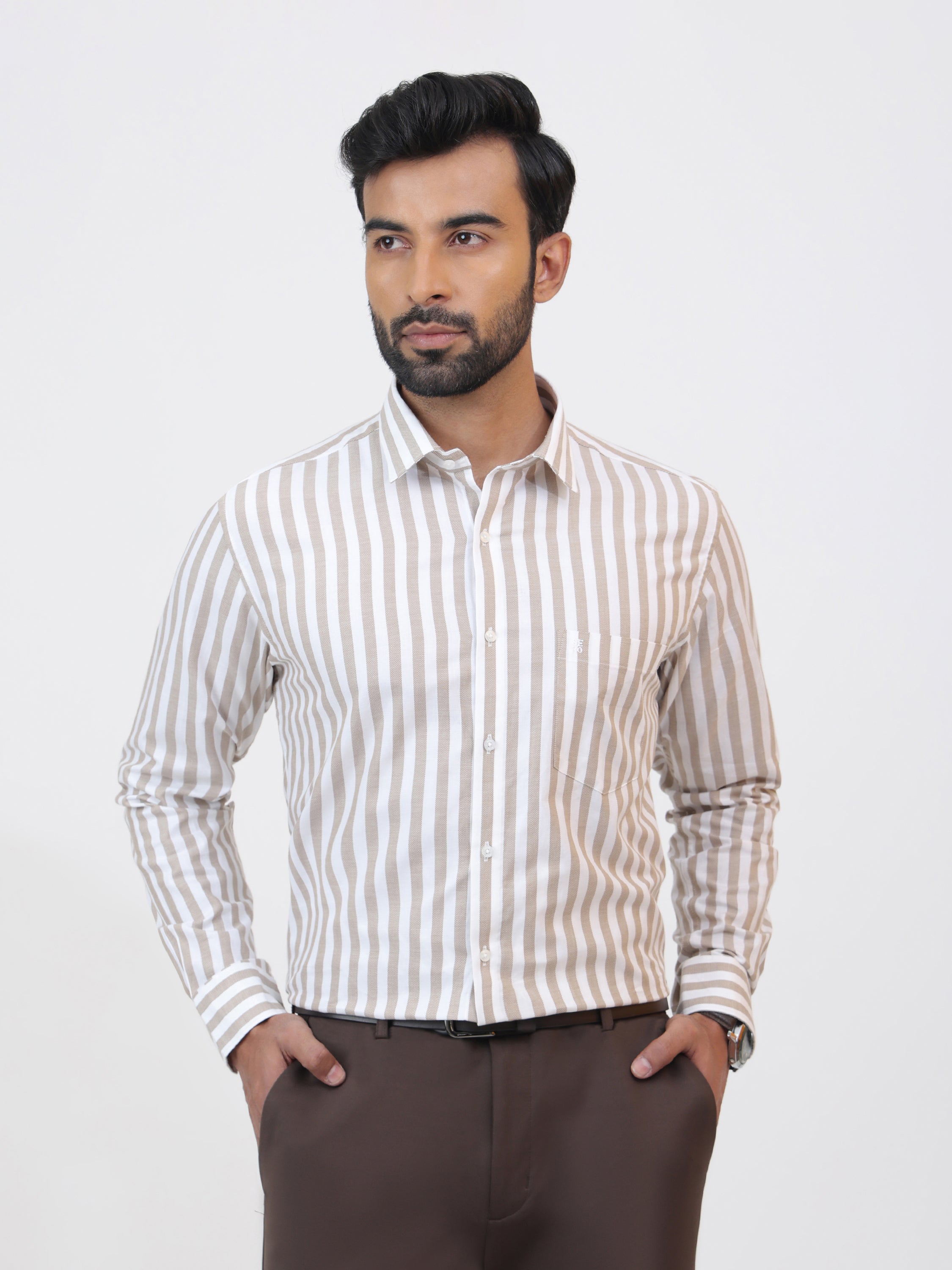 Latte Stripe Shirt in beige striped cotton with a tailored fit and long sleeves.