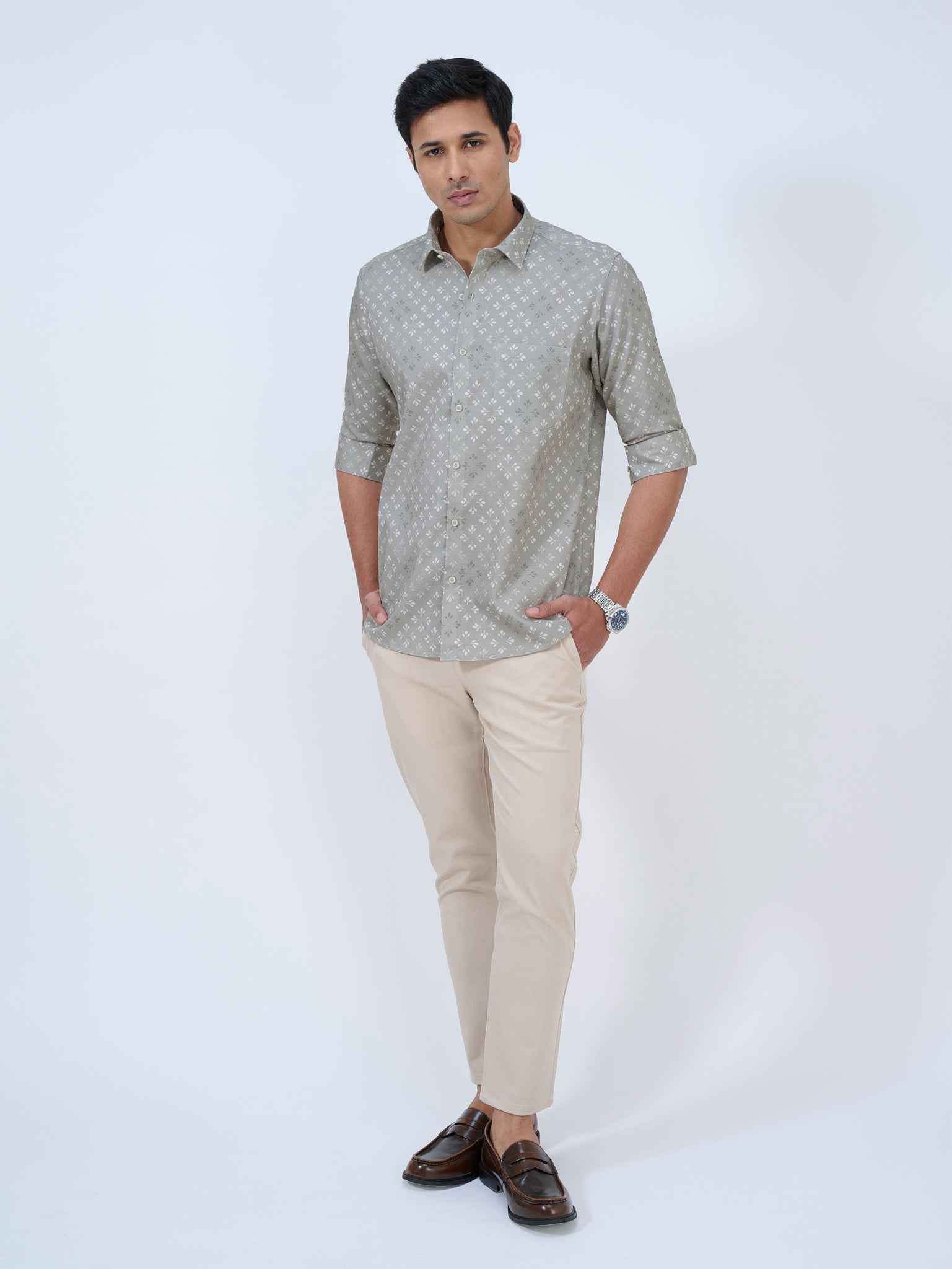 Squirrel Grey Leaf Print Shirt